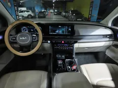 2023 Kia Carnival Gasoline 9-Seater Hi-Limousine — фото 5