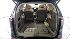 2023 Kia Carnival Diesel 7-Seater Hi-Limousine — фото 19