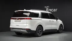 2023 Kia Carnival Diesel 9-Seater Prestige — фото 2