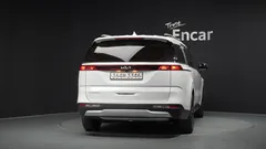 2023 Kia Carnival Diesel 9-Seater Prestige — фото 4