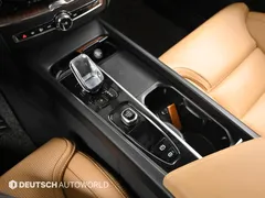 2023 Volvo XC60 B6 Ultimate Bright — фото 9