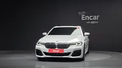 2023 BMW 5-Series 520i M Sport — фото 3