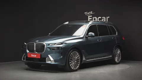 2023 BMW X7 xDrive 40i Design Pure Excellence 6-Seater