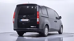 2023 Hyundai Staria Cargo 5-Seater — фото 2