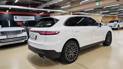 2023 Porsche Cayenne 3.0 — фото 4