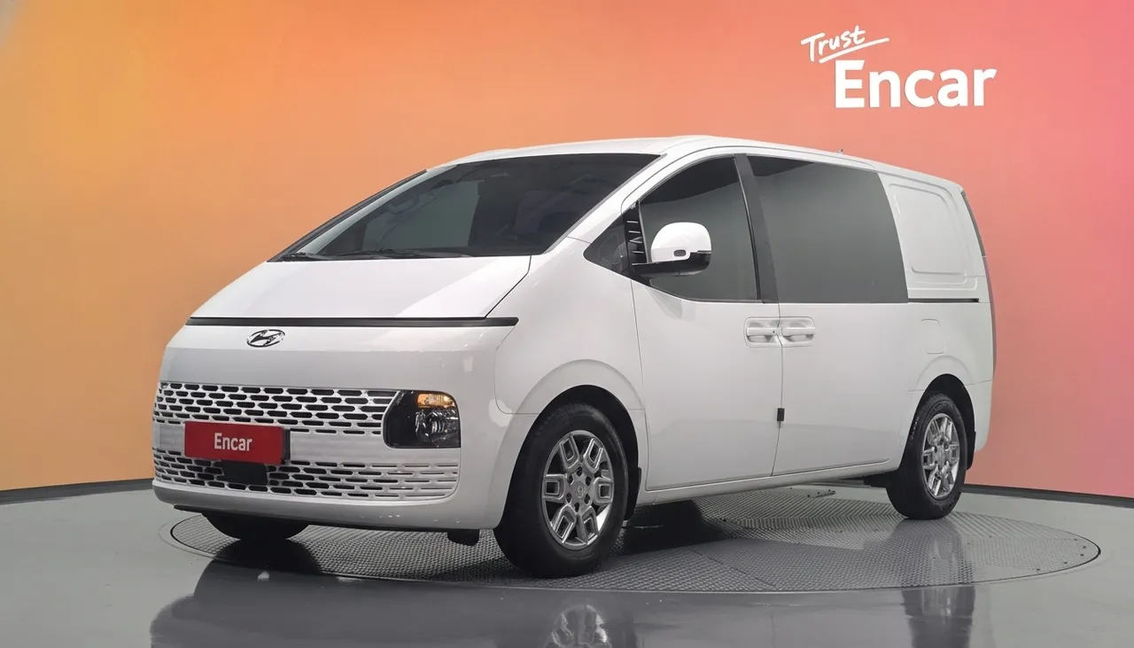 2022 Hyundai Staria Cargo 5-Seater
