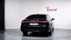 2023 Audi A7 55 TFSI e Quattro Premium — фото 4