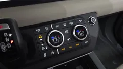 2023 Land Rover Defender 110 D250 SE — фото 18