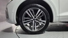 2023 Audi Q5 40 TDI Quattro Premium, белый — фото 5