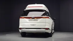2023 Kia Carnival Gasoline 9-Seater Hi-Limousine — фото 4