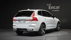 2022 Volvo XC60 B6 R-Design, белый — фото 2
