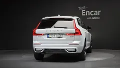 2022 Volvo XC60 B6 R-Design, белый — фото 4