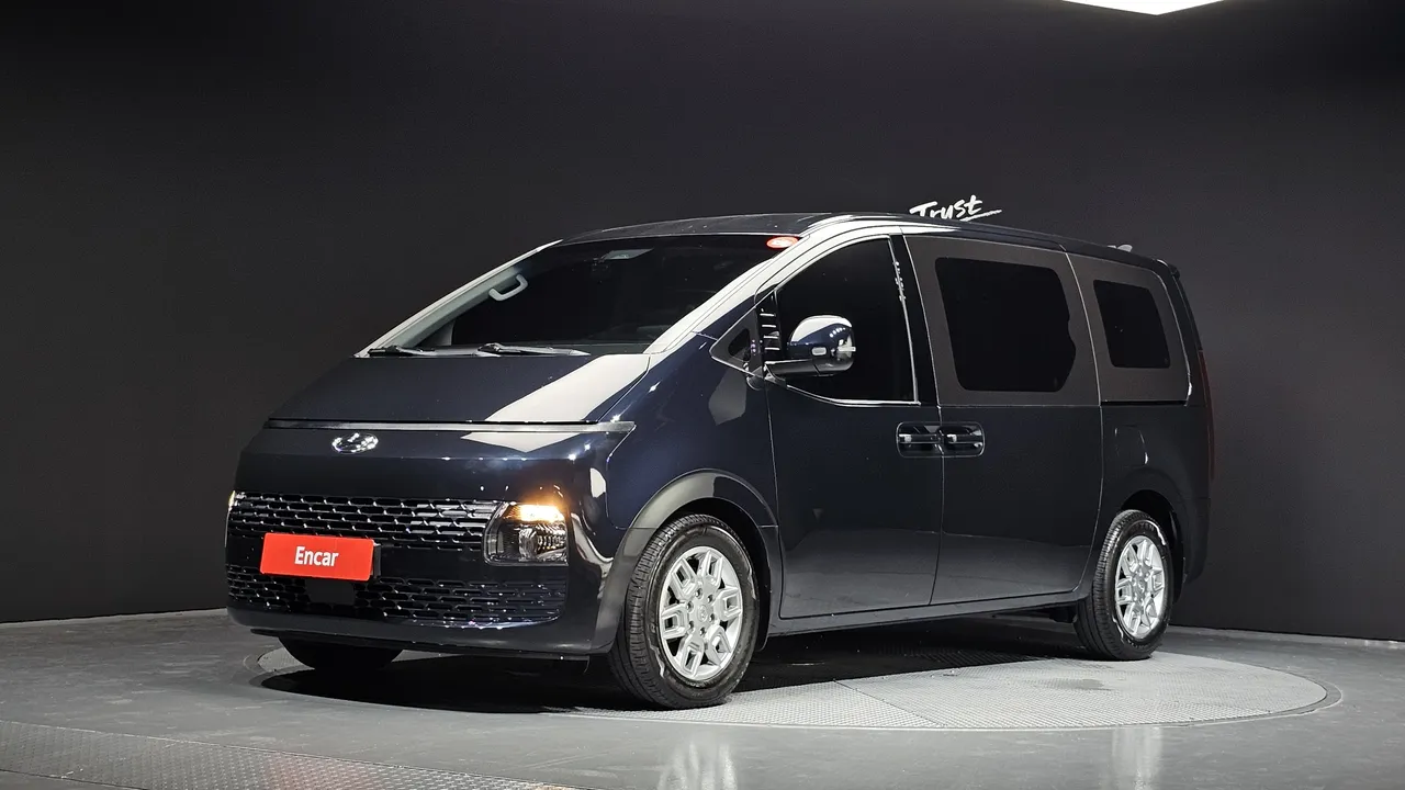 2022 Hyundai Staria Cargo 5-Seater