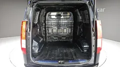 2022 Hyundai Staria Cargo 5-Seater — фото 19