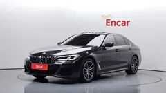 2022 BMW 5-Series 520i M Sport — фото 1