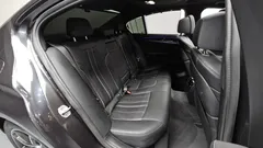 2022 BMW 5-Series 520i M Sport — фото 11