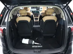 2023 Kia Carnival Diesel 9-Seater Signature — фото 5