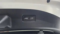 2023 Genesis G70 Gasoline 2.0T 2WD, белый — фото 15