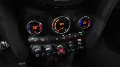 2024 Mini Cooper 클래식 플러스 — фото 19