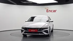 2024 Hyundai AVANTE Smart, белый — фото 3