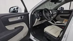 2023 Volvo XC40 B4 Ultimate Bright — фото 10