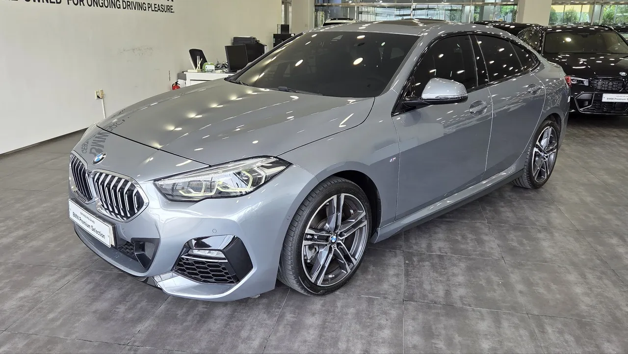 2023 BMW 2-Series 220i M Sports