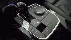 2023 BMW 2-Series 220i M Sports — фото 9