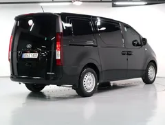 2022 Hyundai Staria Cargo 3-Seater — фото 3