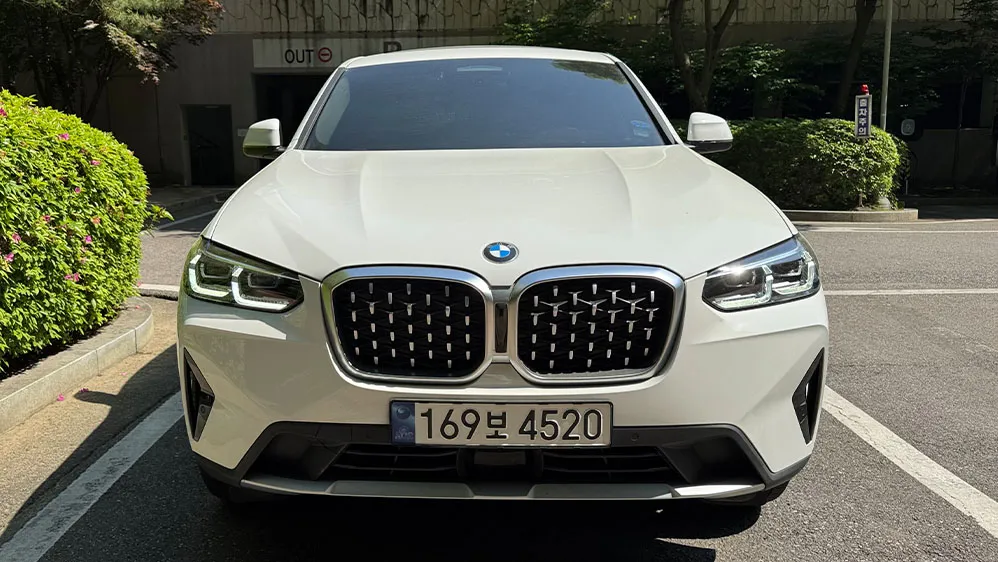 2023 BMW X4 xDrive20i xLine