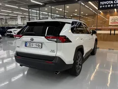 2023 Toyota RAV4 2.5 2WD Hybrid XLE — фото 2