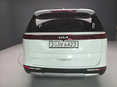 2023 Kia Carnival Diesel 9-Seater Prestige — фото 4