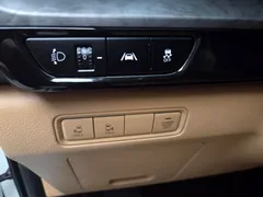 2023 Kia Carnival Diesel 9-Seater Prestige — фото 19