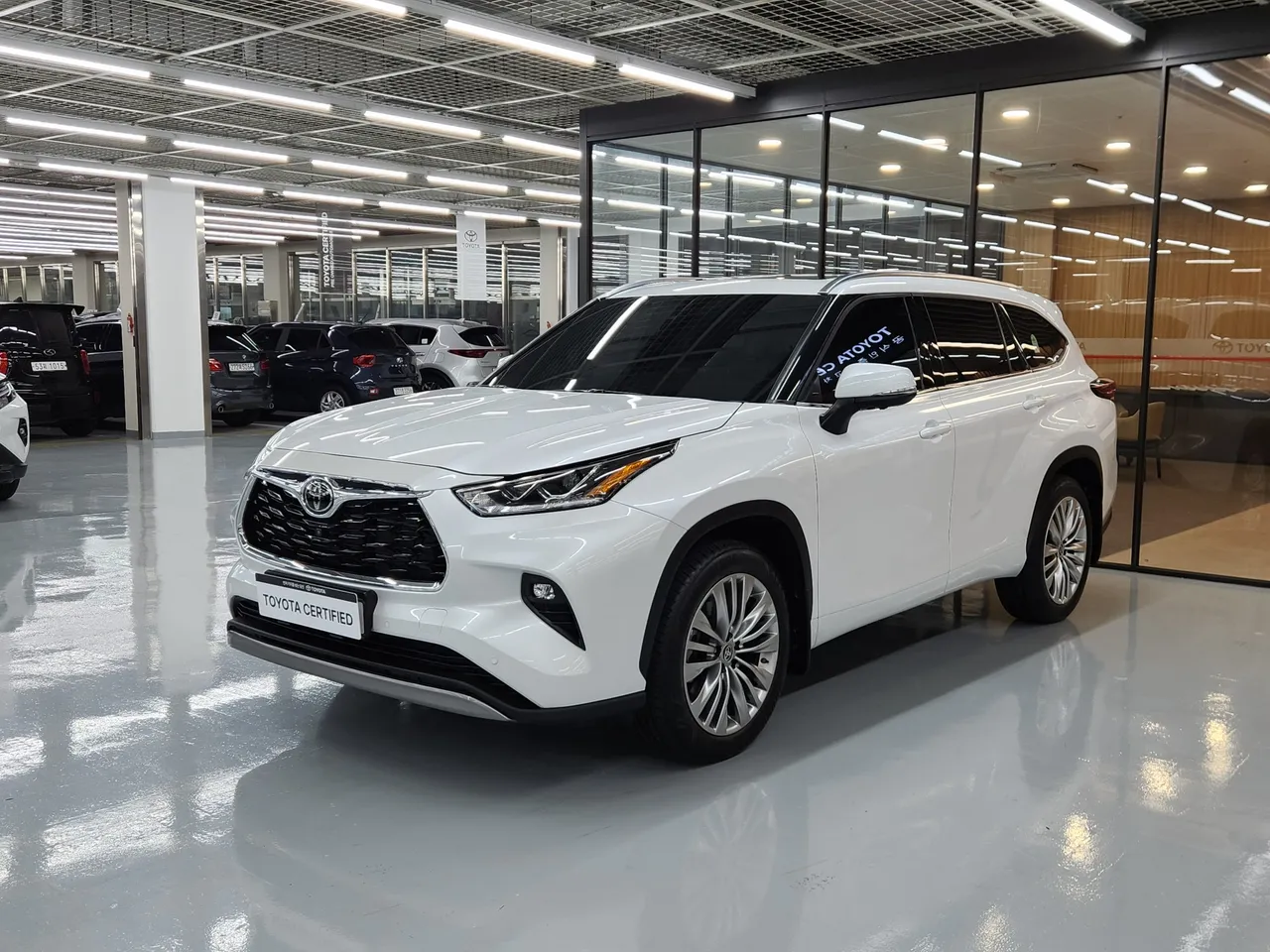 2025 Toyota Highlander 2.5 4WD Platimum