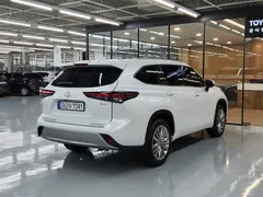 2025 Toyota Highlander 2.5 4WD Platimum — фото 2