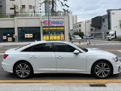 2023 Audi A6 45 TFSI Quattro Premium — фото 3