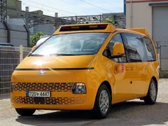 2023 Hyundai Staria L3.5 Kinder Safety Car — фото 2