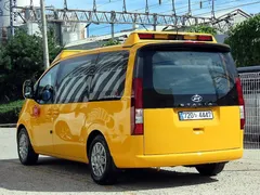 2023 Hyundai Staria L3.5 Kinder Safety Car — фото 3