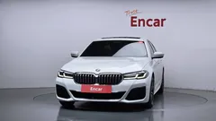 2023 BMW 5-Series 520i M Sport — фото 3