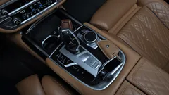 2022 BMW 7-Series 740Li xDrive M Sport Package — фото 9