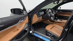 2022 BMW 7-Series 740Li xDrive M Sport Package — фото 10