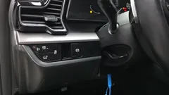 2023 Kia Sportage Gasoline 1.6 Turbo 2WD, белый — фото 17