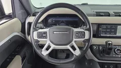 2023 Land Rover Defender 110 D250 SE — фото 12