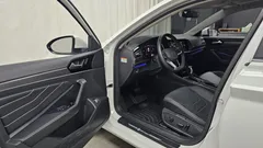 2023 Volkswagen Jetta 1.5 TSI Prestige, белый — фото 10