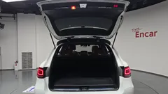 2022 Mercedes-Benz GLC-Class GLC300e 4MATIC — фото 20