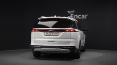 2023 Kia Carnival Diesel 9-Seater Prestige — фото 4