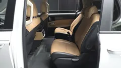 2023 Kia Carnival Diesel 9-Seater Prestige — фото 11