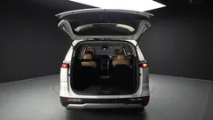 2023 Kia Carnival Diesel 9-Seater Prestige — фото 20