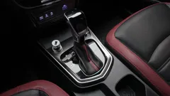 2022 SsangYong Tivoli Gasoline 1.5 4WD — фото 9