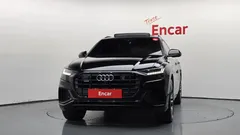 2023 Audi Q8 55 TFSI Quattro Premium — фото 3
