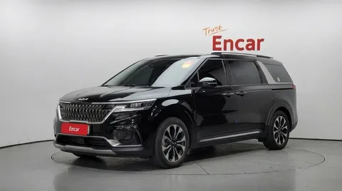 2023 Kia Canival Gasoline 7-Seater Outdoor
